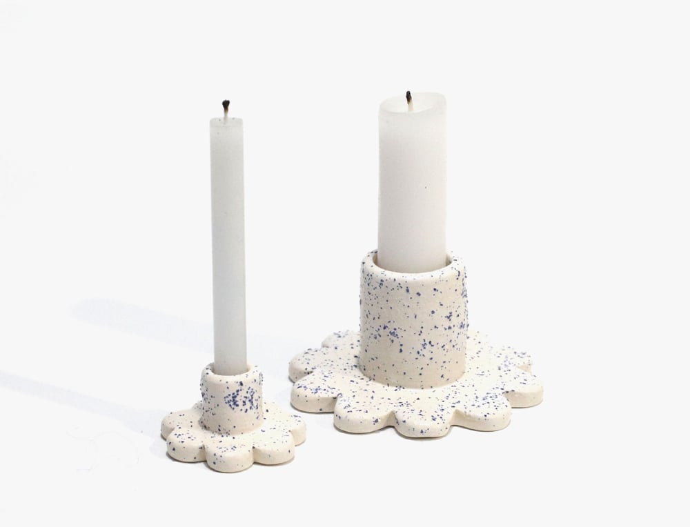 Image of WHITE FLOWER CANDLE HOLDER