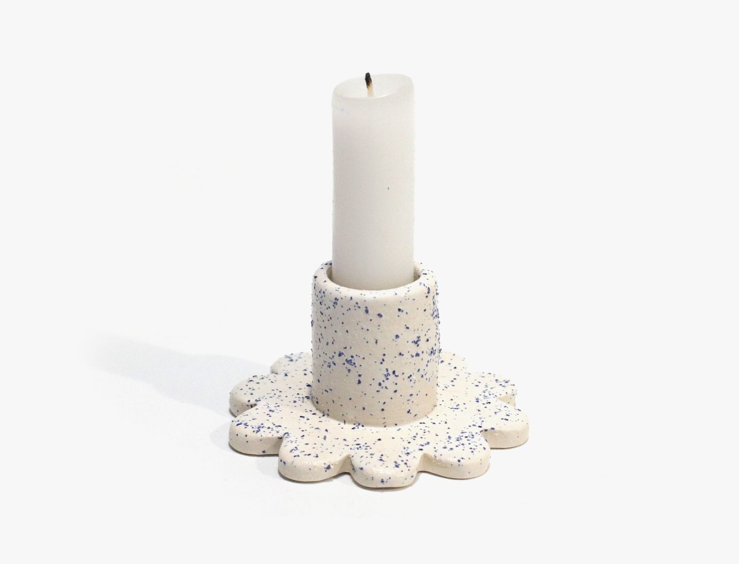 Image of WHITE FLOWER CANDLE HOLDER