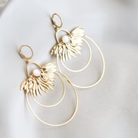 Image 1 of Grandes Boucles d'Oreilles FREYJA - Blanc