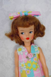 Image 2 of Retro Dress ensemble for Tammy or Sindy Doll