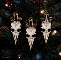 Image 1 of JARNVID Yule Decor Pack: 3 Raven Skulls