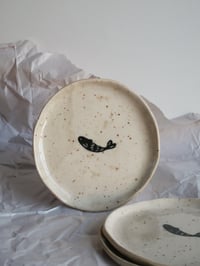 Image 1 of Side Wobbly Plate