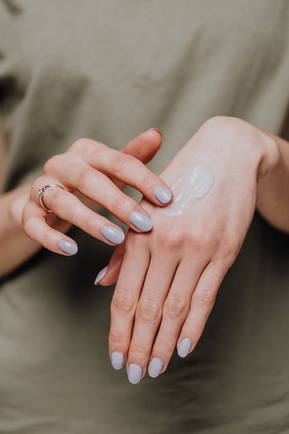 BLUEshea! BLUEskin! Anti-Aging Blueberry Seed Oil & Butter w/Shea. SPF4-UV-BLUE LIGHT defense.