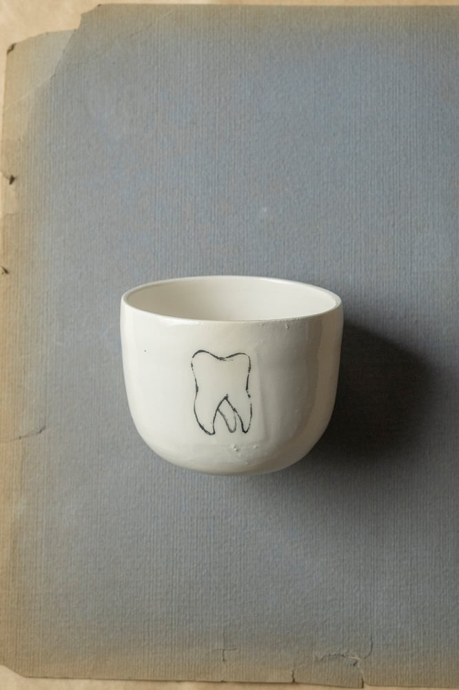 Image of cup-tooth
