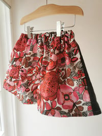 Image 1 of Childs shorts to fit age 6 to 9 years