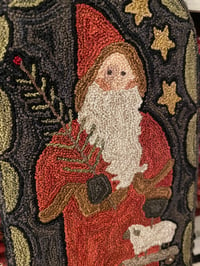 Image 2 of Olde World Santa Primitive Punch Needle Decorative Folk Art Mat/Mini Rug ~~