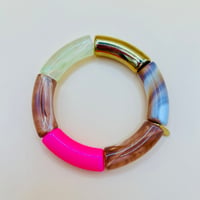 Image 1 of Hot pink marble bloom barrel bracelet 