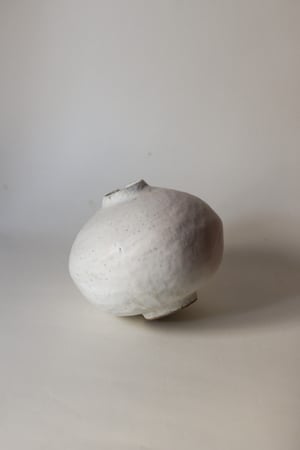 Image of moon jar | round vase