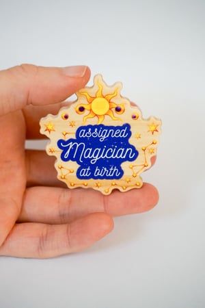 Image of Pins en bois | Assigned magician at birth