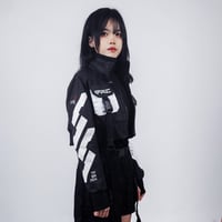 Image 3 of CROPTOP / BREAKER - WHITE