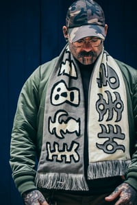 Image 2 of ECLIPSE TOTAL SCARF