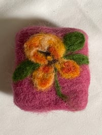 Image 2 of Butterfly / Pansie
