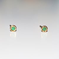 Image 1 of Tiny Emerald Stud Earring (SINGLE) 