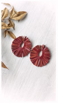 Image 2 of PEACOCK earrings - Burgundy