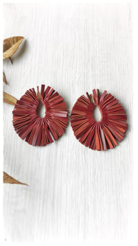 Image 4 of PEACOCK earrings - Burgundy