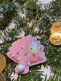 Image 2 of Pearl Seashell Decoration 