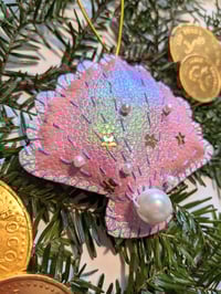 Image 3 of Pearl Seashell Decoration 