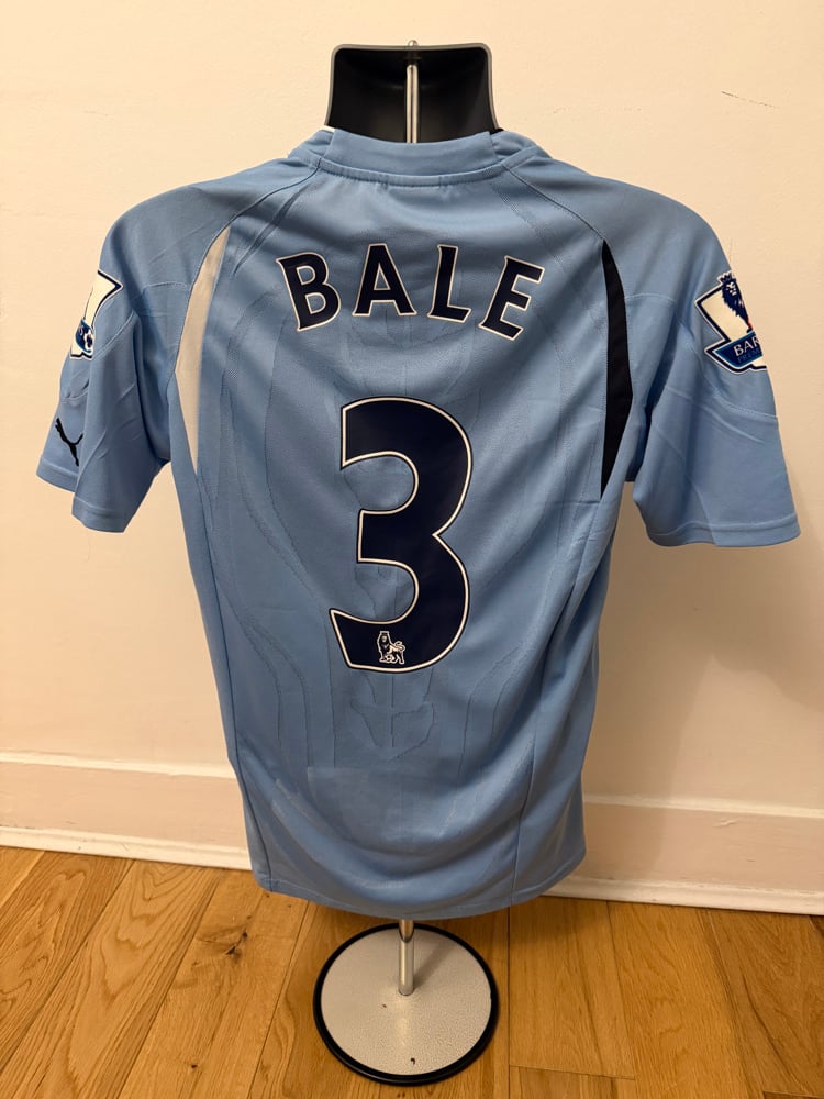 Image of Tottenham Hotspur “BALE 3” 2010/11 Away Shirt + PL patches  (S)