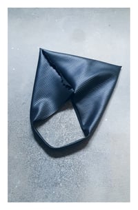 Image 4 of vsakodneva origami torba ČRNA  // daily origami shopper BLACK