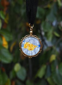 Image 4 of moody sun - vintage pendant