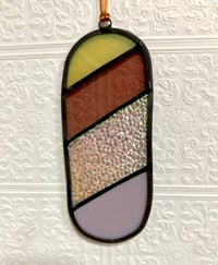 Image 3 of Oblong Sun Catcher in Daisy