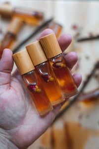 Image 4 of Cafe` Flora Under Eye Serum