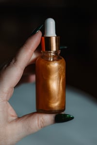 Image 10 of Herbal Shimmer Body Oils