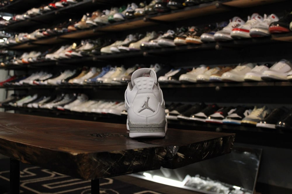 Air Jordan IV (4) "White/Tech Grey"