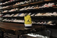 Image 4 of Air Jordan IV (4) "Lightning"