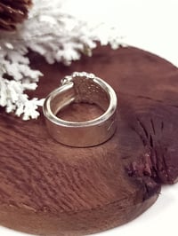 Image 5 of Moss Rose Pattern 1949 Spoon Ring