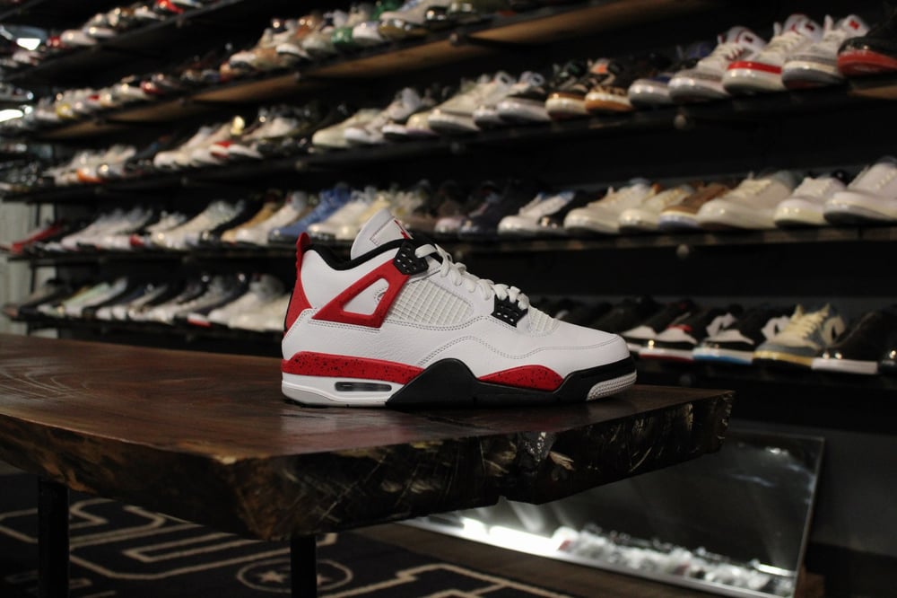 Air Jordan IV (4) "Red Cement/White"