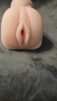 Image 2 of Pocket Mouth