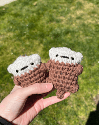 OTTER KEYCHAIN