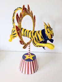 Image 3 of Mad Tiger Terry 'Terence Makes an Entrance' Sculpture