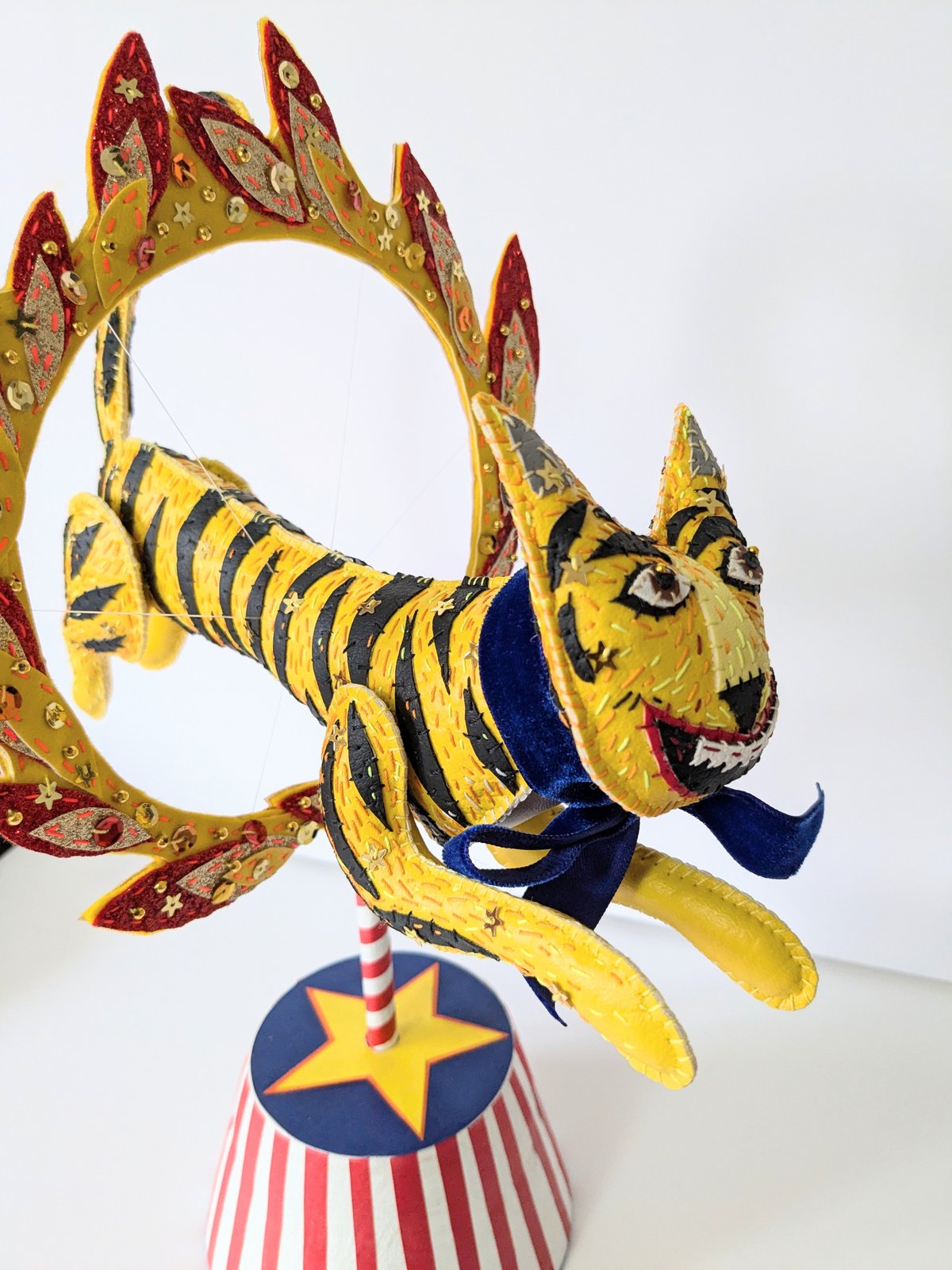 Image of Mad Tiger Terry 'Terence Makes an Entrance' Sculpture