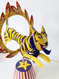 Image 4 of Mad Tiger Terry 'Terence Makes an Entrance' Sculpture