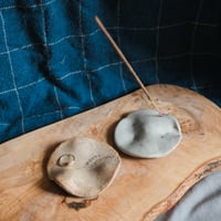 Image 1 of two waves ripple dish 