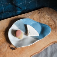Image 1 of wave catchall 02