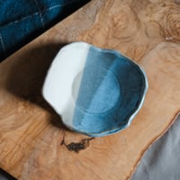 Image 1 of wave catchall 04