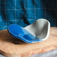 Image 2 of wave catchall 05