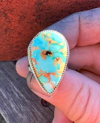 Image 3 of WL&A Handmade Heavy Ingot Split Band Patagonia Turquoise (AZ) Ring - Size 8 