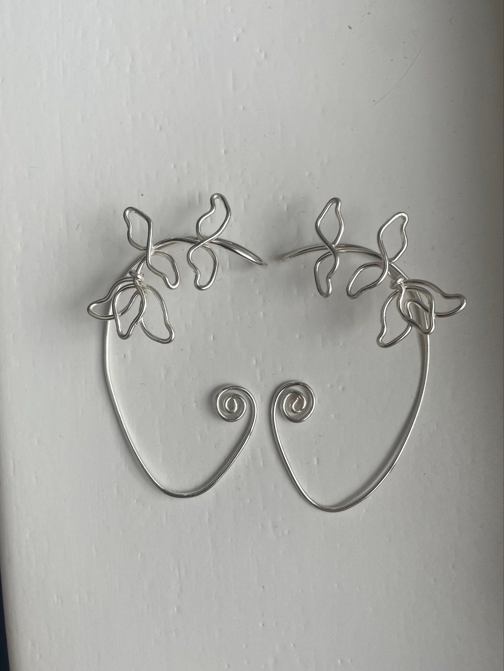 Image of Wreath Ear Cuff