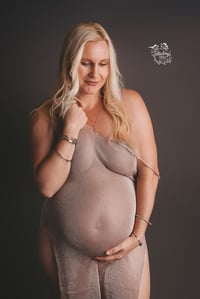 Image 2 of Mini Maternity Session