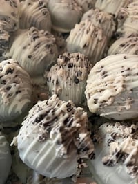 Oreo Truffles (16)