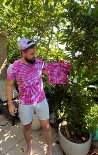 Image 3 of Razzle dazzle men’s (unisex) size L