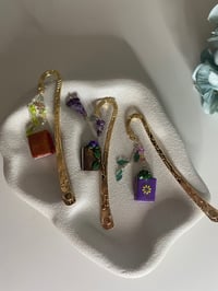 Image 2 of Miniature 3D Books gold bookmarks 