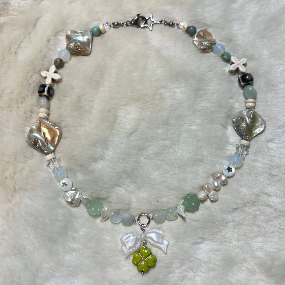 Image of clover necklace 🌀