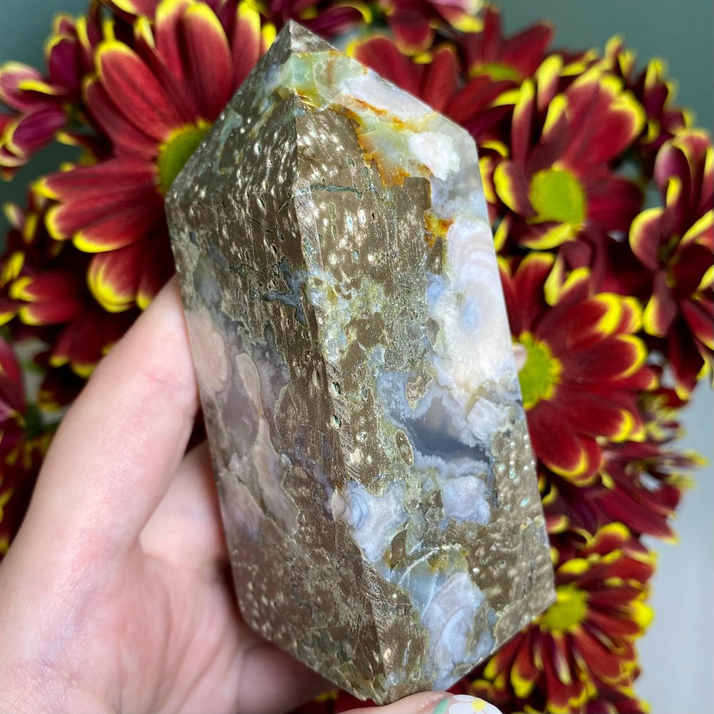 Image of Flower Agate Tower (with druzy)