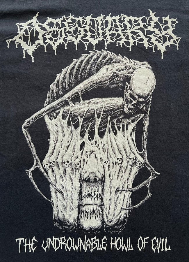 "UNDROWNABLE" T-SHIRT (GILDAN HEAVY COTTON)