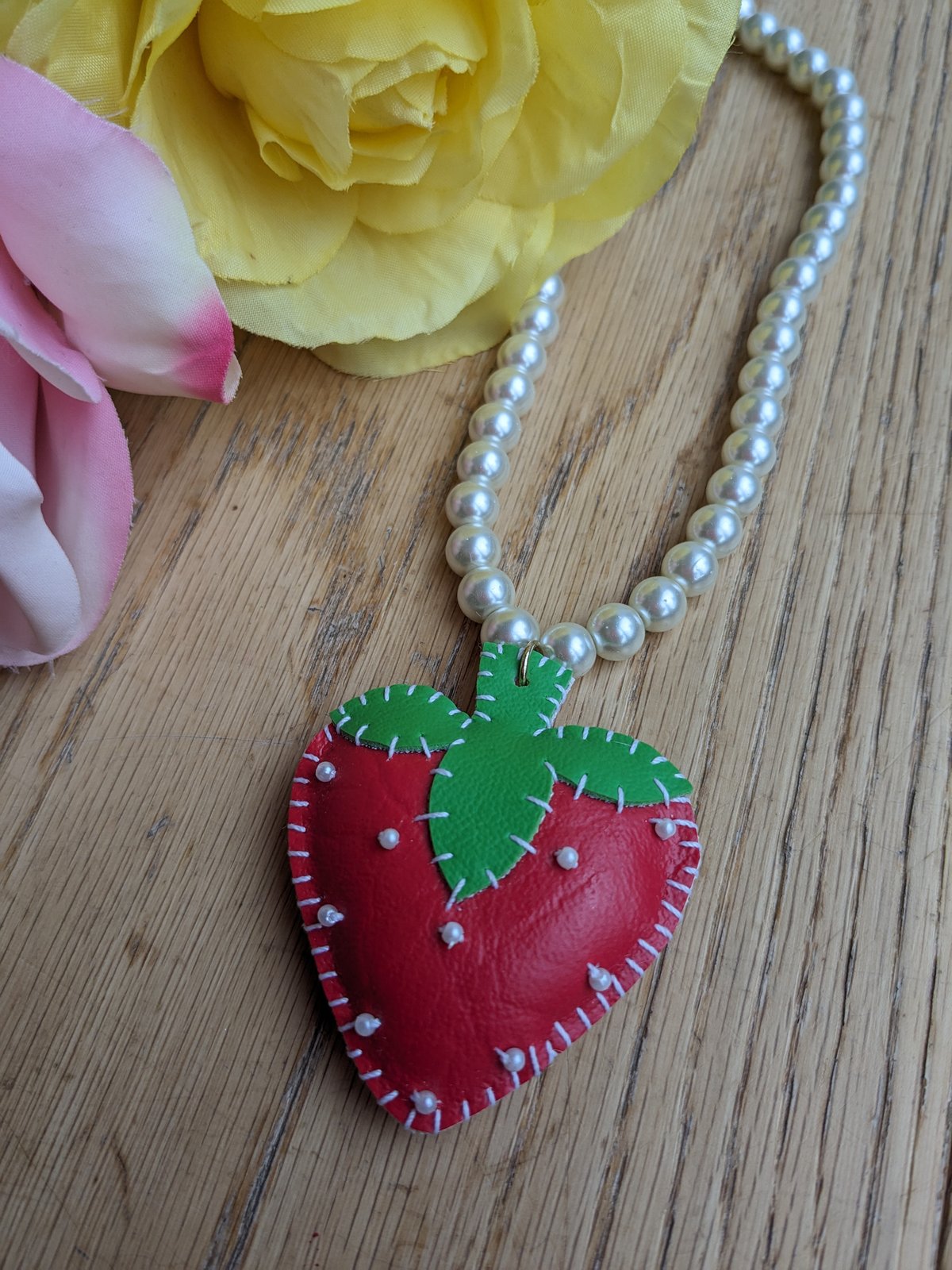 Image of Strawberry Pearl Necklace